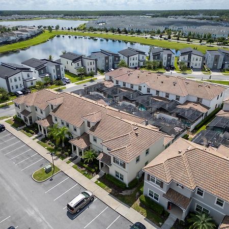 Renewed Luxury Townhouse With Private Pool Villa Kissimmee Bagian luar foto